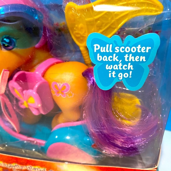 MY LITTLE PONY G3 NWT VTG 2004 BUTTERFLY ISLAND SCOOTIN ALONG WITH SCOOTALOO - Picture 3 of 16
